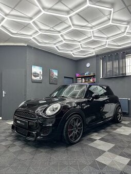 Mini f56 JCW 210kw, automat