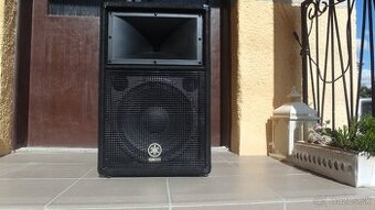 Yamaha S112V 12/2/450W 8OHN Eminence Kappa12A
