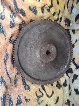 Predám ozubené koleso