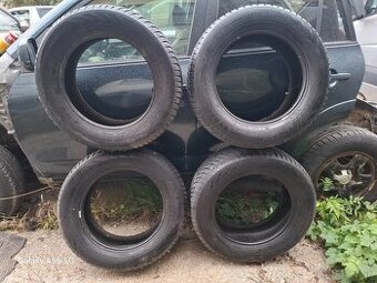 235/60r17 zimne gumy nokian