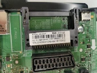 Samsung UE32j4000AW diely