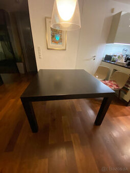 Jedálenský stôl 125x125 (125 x 200)