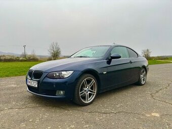 BMW E92 320i