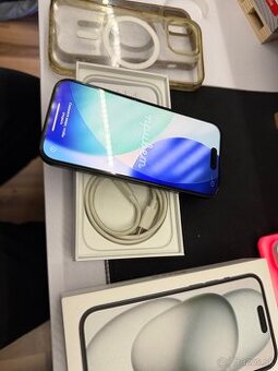 iPhone 15 256GB black