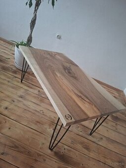 Konferencny stolik orech