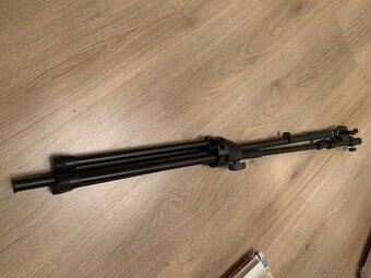 Predám stojan na mikrofón