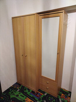 Nábytková zostava, skrine