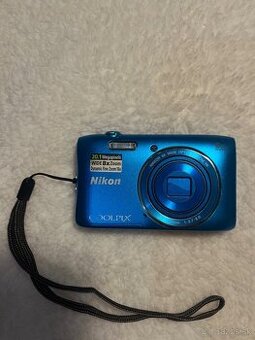 Nikon Coolpix S3600 – kompaktný digitálny foťák
