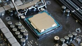 Intel G4560 (LGA 1151, 2 jadra/ 4 vlakna, 3.5Ghz, Kaby Lake)