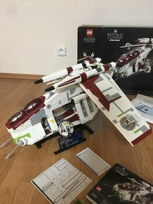 LEGO Star Wars 75309 UCS Republic Gunship