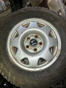 Plechove disky R15 zimne pneu 205/70 5x114,3