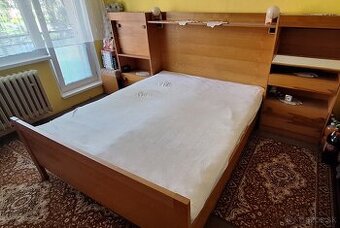 Manželská posteľ