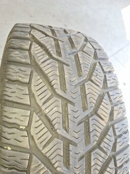 Predám zimné pneumatiky 225/40 R18 - 1