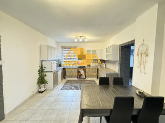 Predám zrekonštruovaný rodinný dom v obci Palárikovo