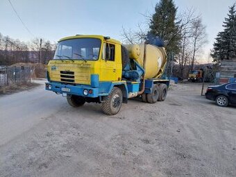 Domiesavac tatra 815