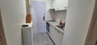 Garsónka s loggiou po  rekonštrukcii, Bratislava - Vajnory