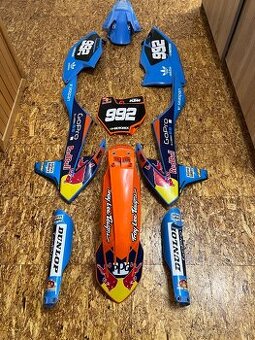 Ktm plasty redbull