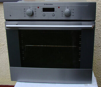 Multifunkčná elektrická rúra ELECTROLUX