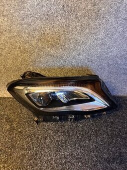 Svetlo Mercedes-Benz trieda GLA W156