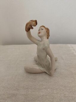 Royal dux dievča porcelánová soška