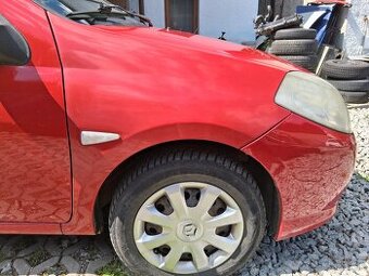 Predam spolujazdcov blatník na Renault Thália 1.2 55kw 2011