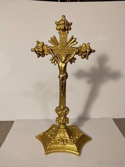 Kříž zlatý, restaurovaný