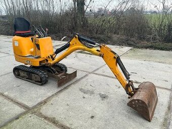 Mini rýpadlo JCB Micro 8008 (2009) – skvelý stav