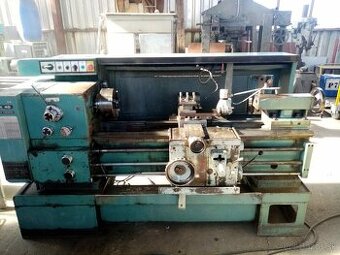 Soustruh SUI 40/1000