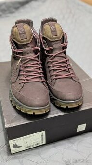 Predám pánske kožené prechodné tenisky Ecco Exostrike