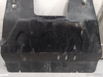 Oceľový kryt olejovej vane motora