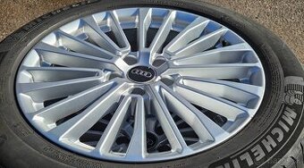 Originální Audi R18 8J ET39 – kvalitní Michelin –