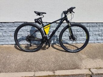 Predám horský bicykel Cube Race One,komponenty komplet XT, v