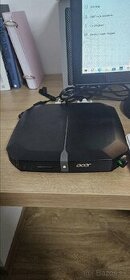 Acer Veriton N2620G + Monitor - 1