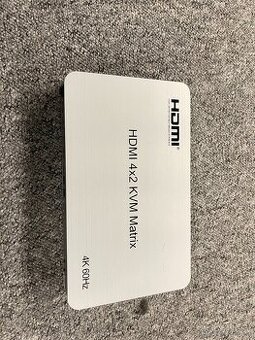 KVM Prepinac Matrix 4X2 Dual Monitor 4K @ 60Hz HDR