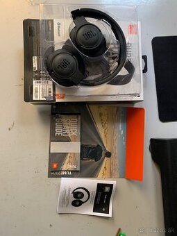 JBL TUNE 710BT