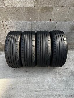 235/55 R18 PIRELLI Scorpion