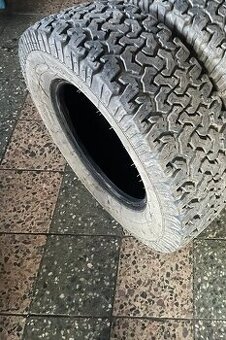 Predam pneumatiky na OFF ROAD 235/75 r16