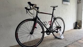 Cestný bicykel MALI veľkosť 56