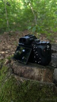 Sony Alpha ii + adaptér a 4 batérie