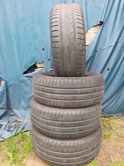 Ponúkame 4 letné pneumatiky Dunlop BlueEarth 195/55 R15