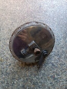 Predám stredy kolies Jawa ČZ 125/150 351 352