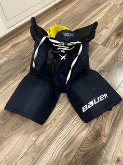 Predám hokejové nohavice zn: BAUER Supreme S27, navy-modrá.
