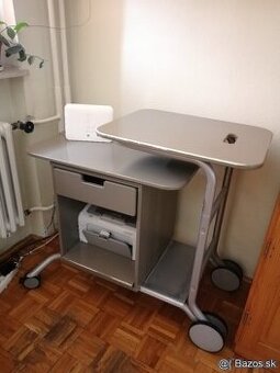 Počítačový Stôl