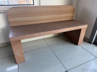 Lavička z prírodného kameňa