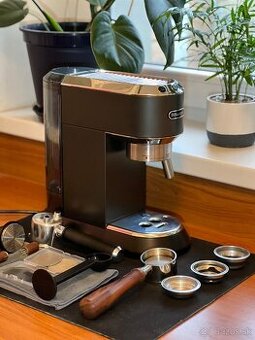 De'Longhi Dedica EC 685.BK - 1