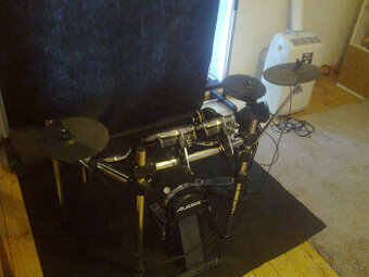 Elektricke bubny + sluchadla a stolica