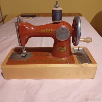 Detský šijací stroj