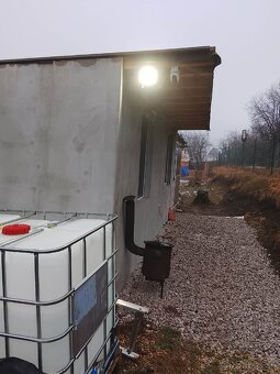 Záhradka s chatkou Darmovise