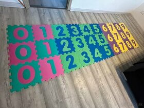 predám detskú hraciu penovú podložku farebné čísla