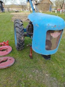Traktor značky Gubord - 1